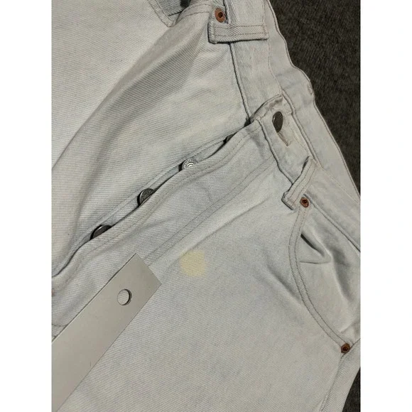 Levis 501 made in usa jeans vintage light blue wash fit 33X31 (tag 34X32) - Picture 9 of 12